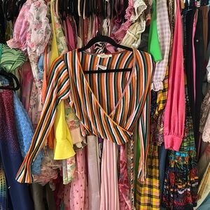 Long sleeve striped crop top